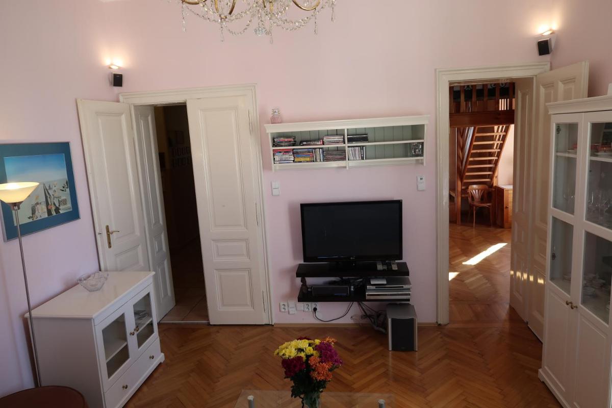 Image 4 of Apartment Themis