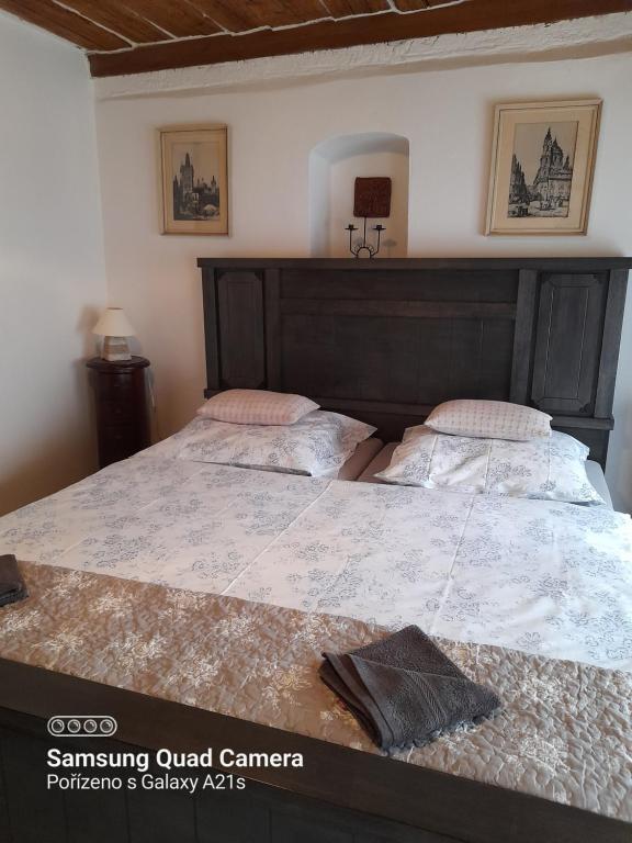 Image 1 of Atelier Spojovaci